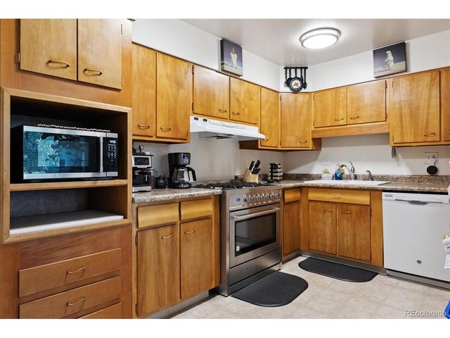 187 Lamar St, Lakewood, CO 80226