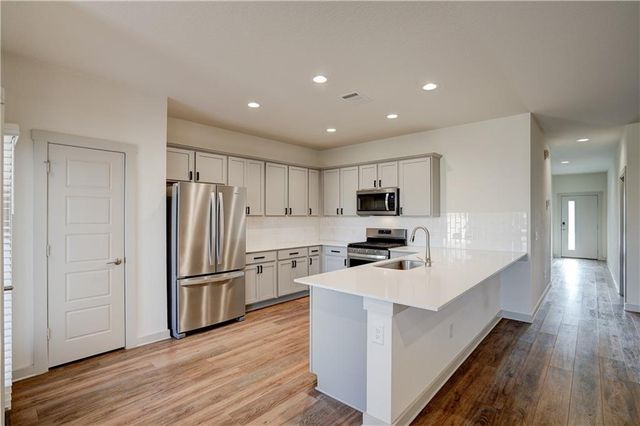 280 Tequilana PASS, Leander, TX 78641