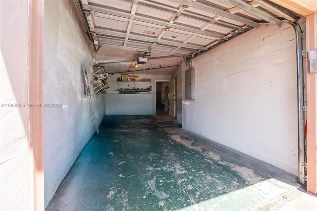 3125 NW 205th St, Miami Gardens, FL 33056