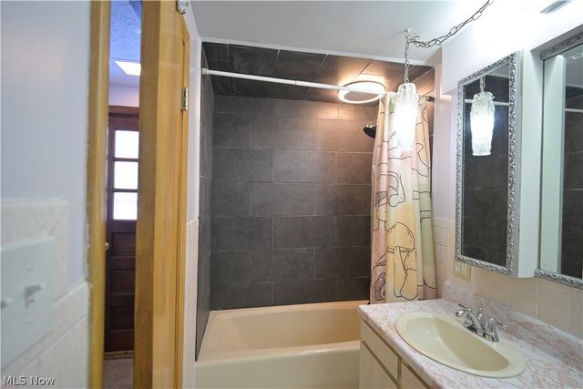 3613 Manchester Road, Coventry, OH 44319