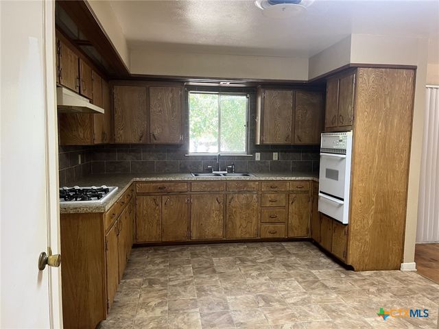 1107 Meadow Drive, Killeen, TX 76549