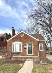 414 Moross Road, Grosse Pointe Farms, MI 48236