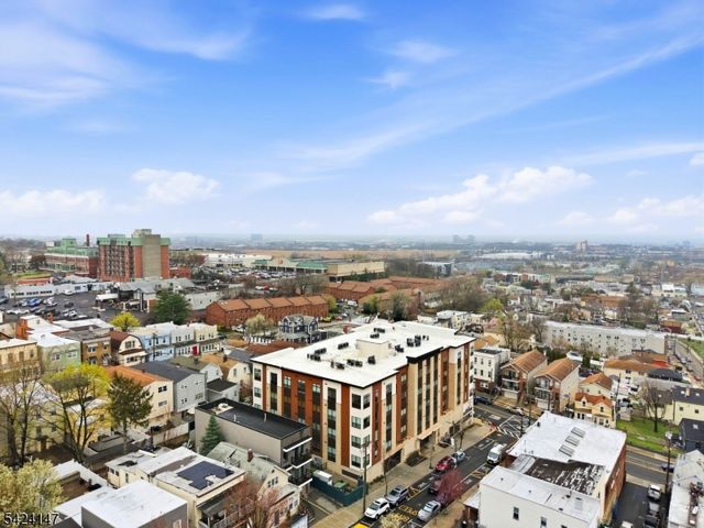 649 38Th St, Union City, NJ 07087