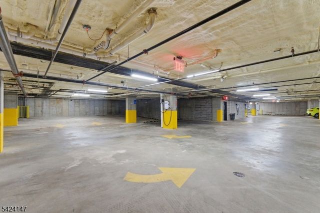 649 38Th St, Union City, NJ 07087