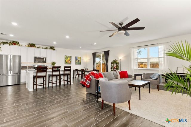 175 Honey Oak Lane, New Braunfels, TX 78130