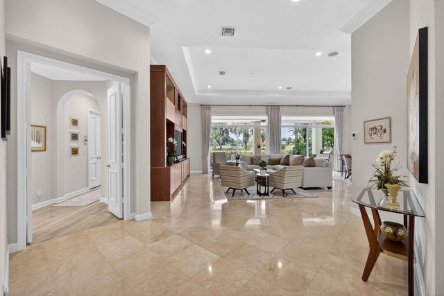 160 Viera Drive, Palm Beach Gardens, FL 33418