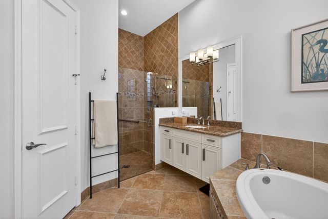 160 Viera Drive, Palm Beach Gardens, FL 33418
