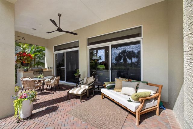 160 Viera Drive, Palm Beach Gardens, FL 33418