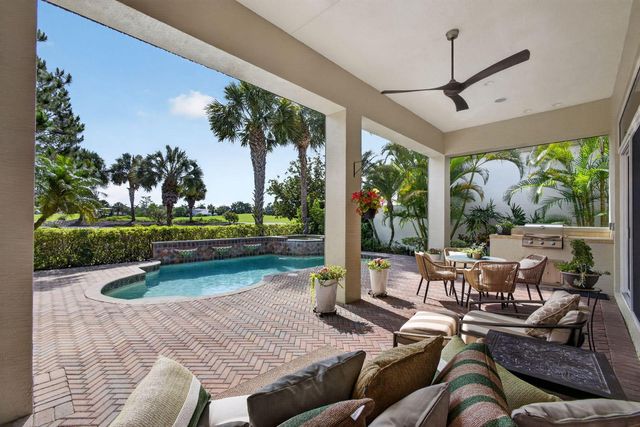 160 Viera Drive, Palm Beach Gardens, FL 33418