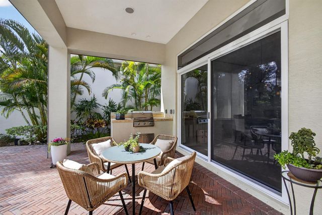 160 Viera Drive, Palm Beach Gardens, FL 33418