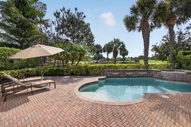 160 Viera Drive, Palm Beach Gardens, FL 33418
