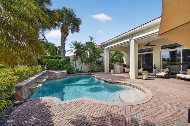 160 Viera Drive, Palm Beach Gardens, FL 33418