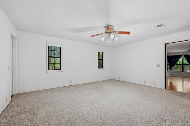 3721 Rock Creek Road, Whitesboro, TX 76273