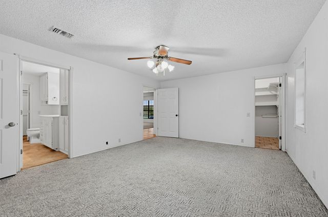 3721 Rock Creek Road, Whitesboro, TX 76273