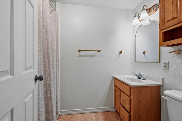 3721 Rock Creek Road, Whitesboro, TX 76273