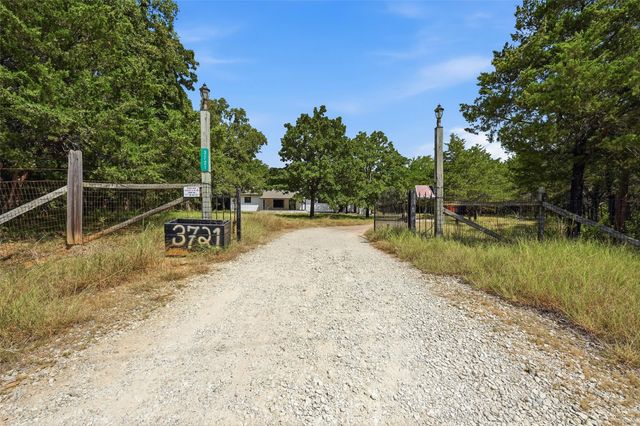 3721 Rock Creek Road, Whitesboro, TX 76273