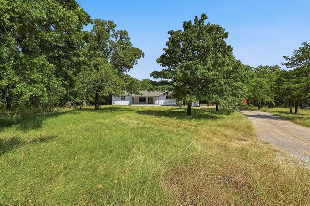 3721 Rock Creek Road, Whitesboro, TX 76273