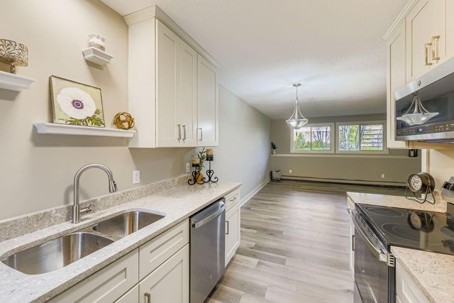 3388 Upper 149th Street W, Rosemount, MN 55068