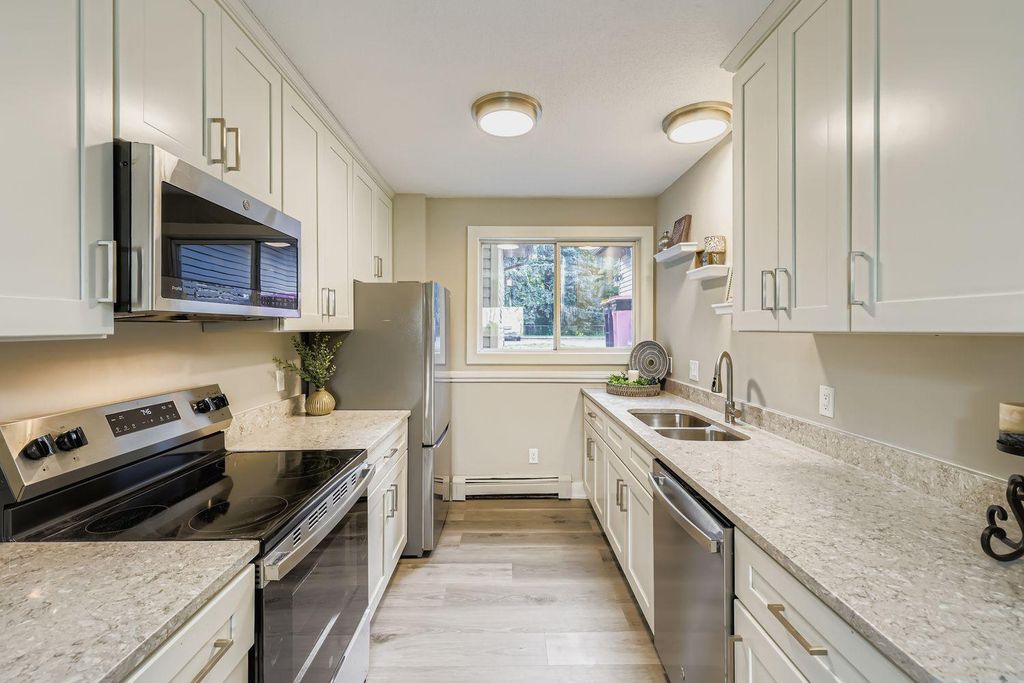 3388 Upper 149th Street W, Rosemount, MN 55068