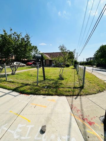 7225 Mohawk Drive, Dallas, TX 75235