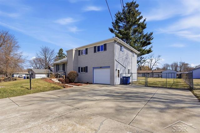 2075 Norma Jean Drive, Saginaw, MI 48609
