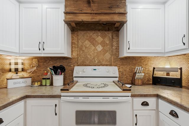 506 N First Street, Stockton, MO 65785