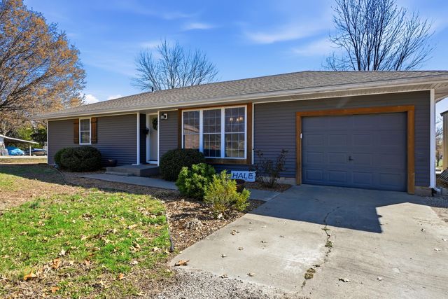 506 N First Street, Stockton, MO 65785