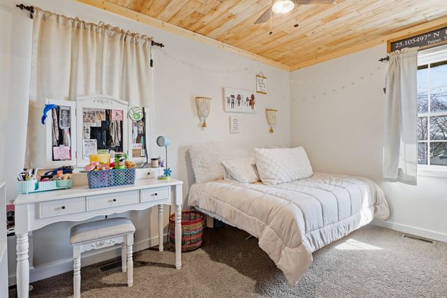 506 N First Street, Stockton, MO 65785