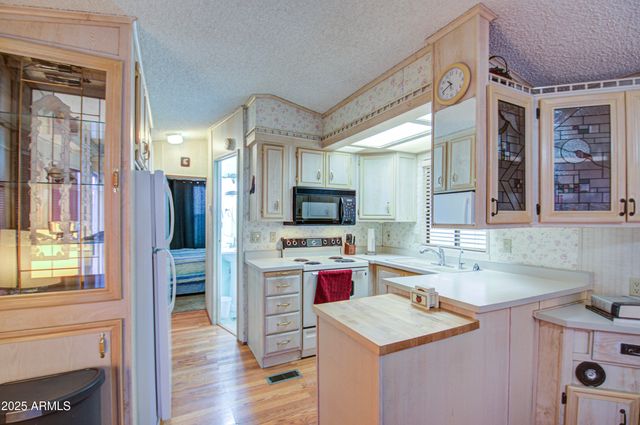 7750 E BROADWAY Road 225, Mesa, AZ 85208