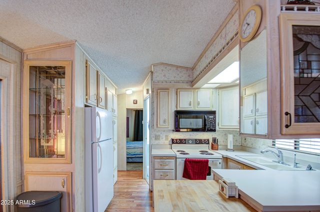 7750 E BROADWAY Road 225, Mesa, AZ 85208