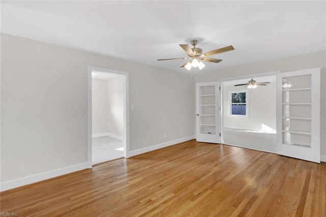 7 Suburban PW, Hampton, VA 23661