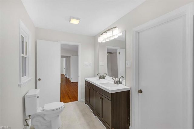 7 Suburban PW, Hampton, VA 23661