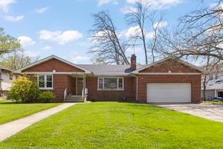1412 Avery Avenue, Wheaton, IL 60187