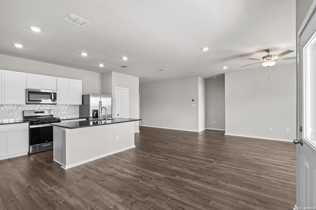 3211 Tripp Trace, San Antonio, TX 78253
