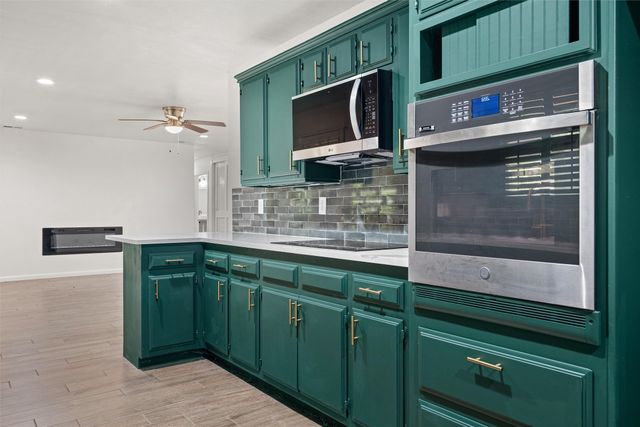 5605 Wales Avenue, Fort Worth, TX 76133