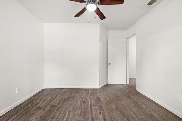 5605 Wales Avenue, Fort Worth, TX 76133