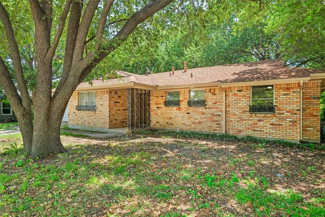 5605 Wales Avenue, Fort Worth, TX 76133
