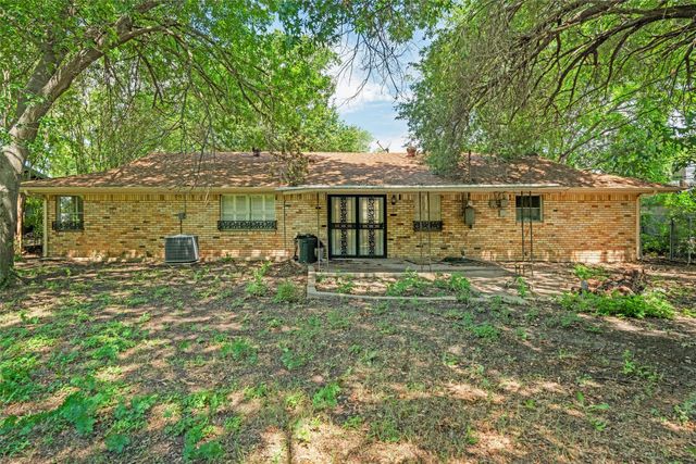 5605 Wales Avenue, Fort Worth, TX 76133