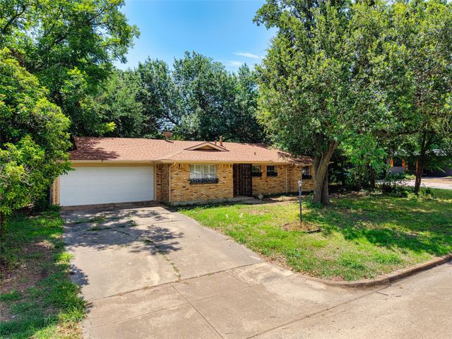 5605 Wales Avenue, Fort Worth, TX 76133