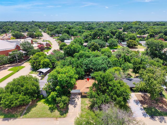 5605 Wales Avenue, Fort Worth, TX 76133