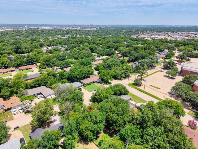 5605 Wales Avenue, Fort Worth, TX 76133