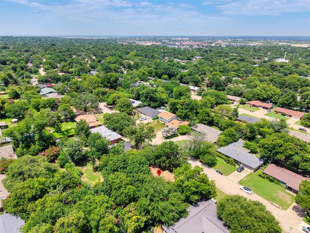 5605 Wales Avenue, Fort Worth, TX 76133