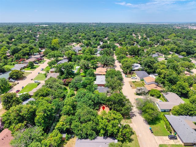 5605 Wales Avenue, Fort Worth, TX 76133