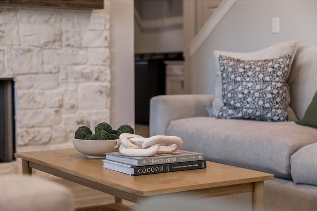 5404 SW Nandina Lane, Bentonville, AR 72713