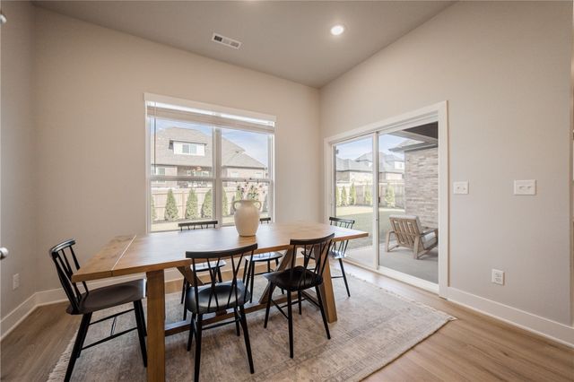 5404 SW Nandina Lane, Bentonville, AR 72713