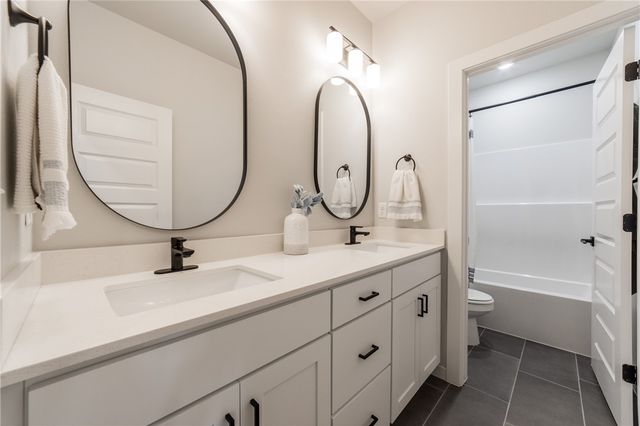 5404 SW Nandina Lane, Bentonville, AR 72713