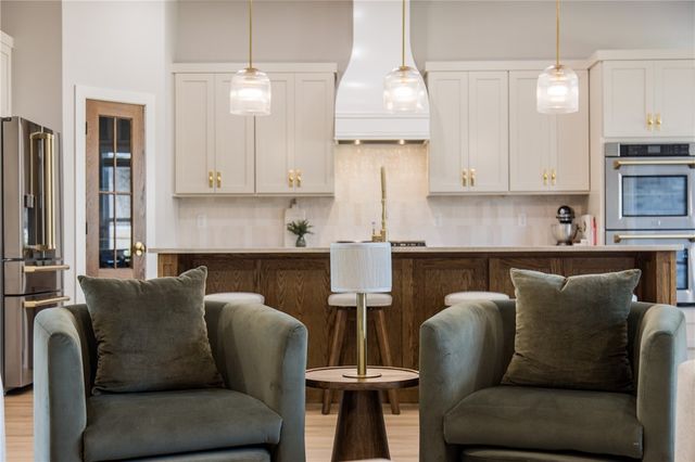 5404 SW Nandina Lane, Bentonville, AR 72713