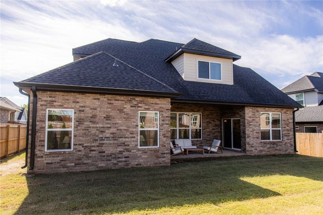 5404 SW Nandina Lane, Bentonville, AR 72713