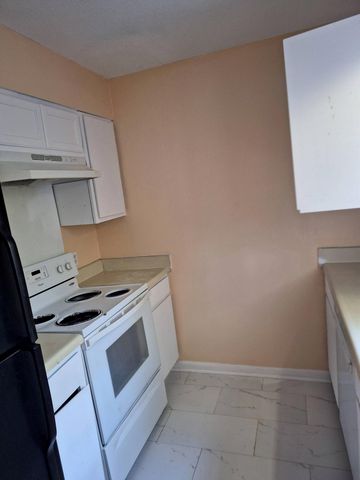 2606 McLelland St., Hattiesburg, MS 39401