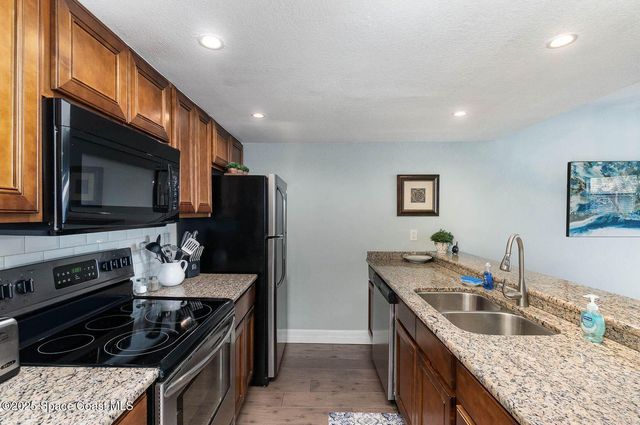 8305 N Rosalind Avenue, Cape Canaveral, FL 32920